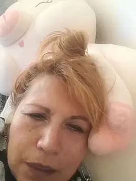 Snapshot of Kazsandraa chatting on July 16, 5:43 pm Kazsandraa online show from July 16, 5:43 pm