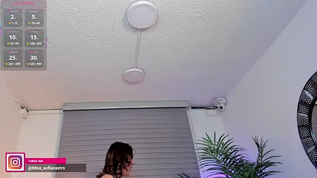 miss sofiaa online show from May 6, 11:47 am