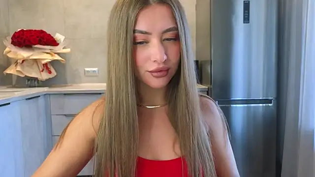 Snapshot of Cinderella____ chatting on March 22, 3:52 am Cinderella online show from March 22, 3:52 am