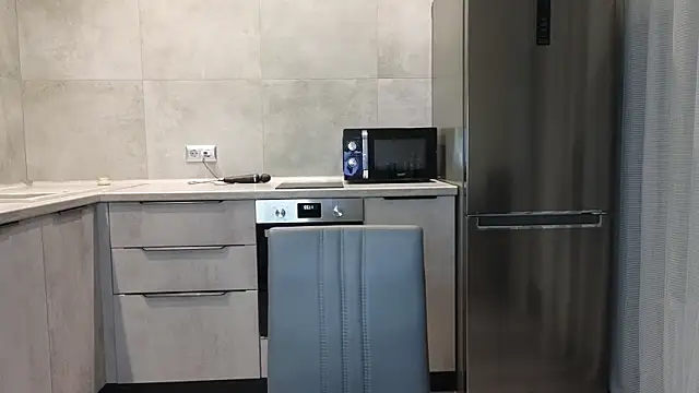 Snapshot of Cinderella____ chatting on February 21, 7:32 pm Cinderella online show from February 21, 7:32 pm