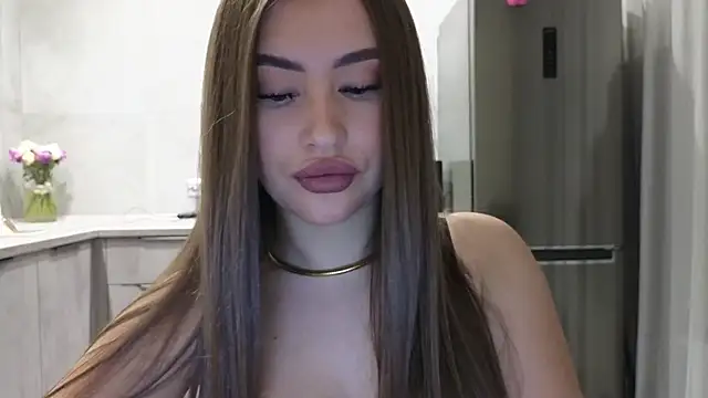 Snapshot of Cinderella____ chatting on January 26, 4:41 pm Cinderella online show from January 26, 4:41 pm