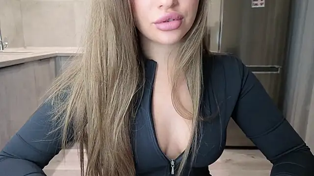 Snapshot of Cinderella____ chatting on September 22, 9:21 pm Cinderella online show from September 22, 9:21 pm