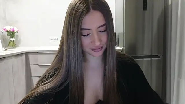 Snapshot of Cinderella____ chatting on January 21, 12:15 am Cinderella online show from January 21, 12:15 am