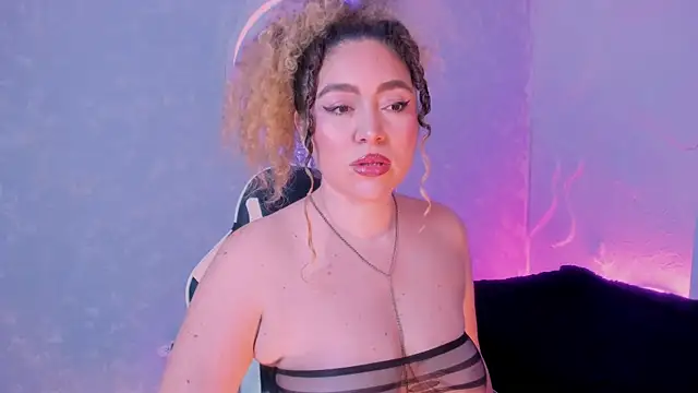 Snapshot of Kateryn_ chatting on October 15, 7:55 pm Kateryn online show from October 15, 7:55 pm