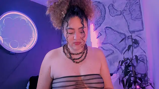 Snapshot of Kateryn_ chatting on June 19, 9:53 pm Kateryn online show from June 19, 9:53 pm