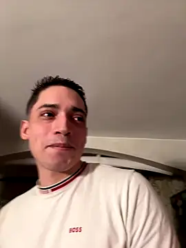 Snapshot of samantha_kevin chatting on December 15, 3:45 am samantha kevin online show from December 15, 3:45 am