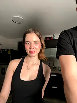 Snapshot of samantha_kevin chatting on December 5, 3:38 am samantha kevin online show from December 5, 3:38 am