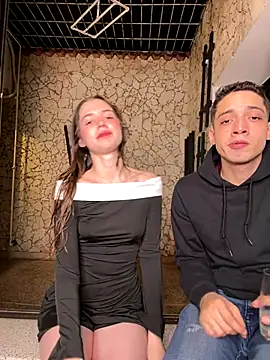 Snapshot of samantha_kevin chatting on November 30, 3:40 am samantha kevin online show from November 30, 3:40 am