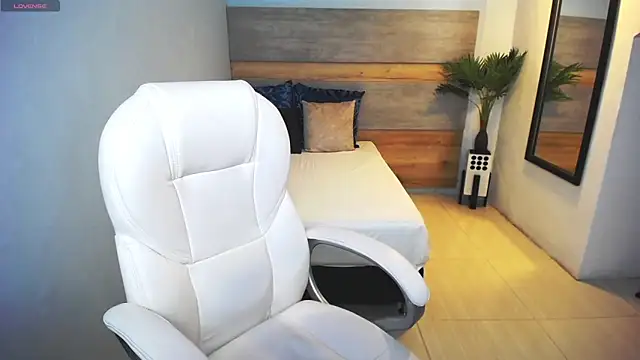 liseth fox online show from February 25, 1:20 am