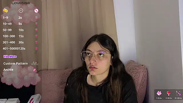 lessliee22  online show from April 23, 7:37 am