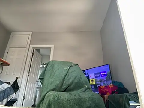 ChiRaqb8 online show from April 14, 7:30 pm