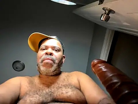 ChiRaqb8 online show from October 24, 1:37 am