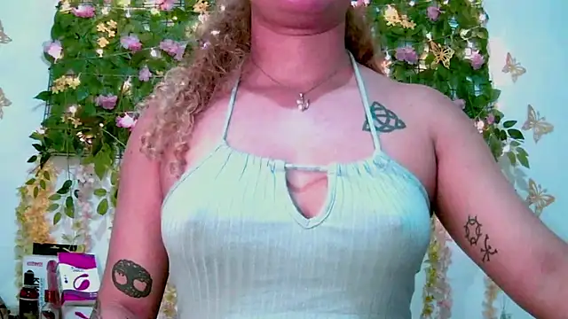 Crysrus online show from March 1, 7:47 pm