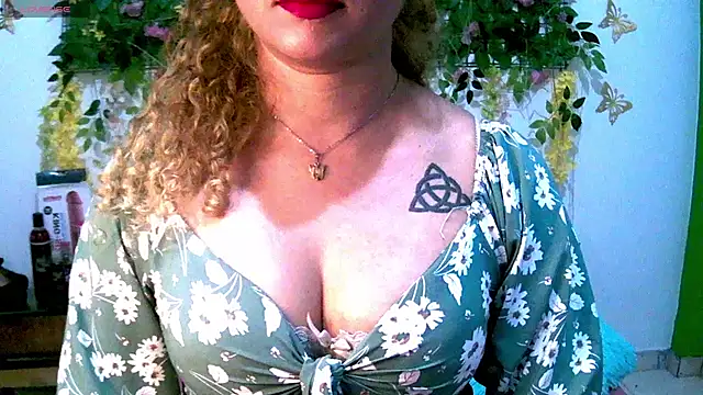 Crysrus online show from February 19, 1:35 am