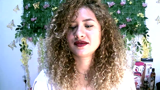 Crysrus online show from February 22, 7:48 pm