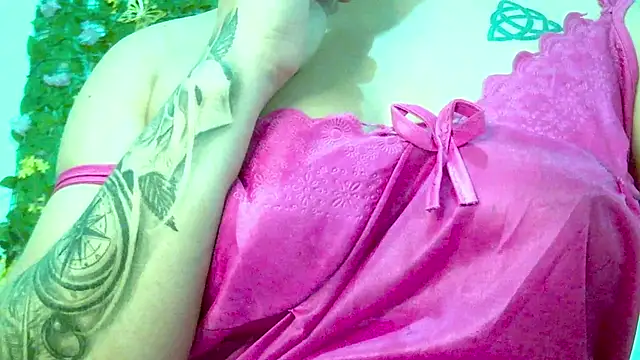 Crysrus online show from May 3, 2:05 am