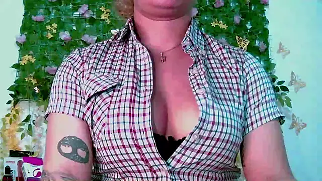 Crysrus online show from March 4, 1:46 am