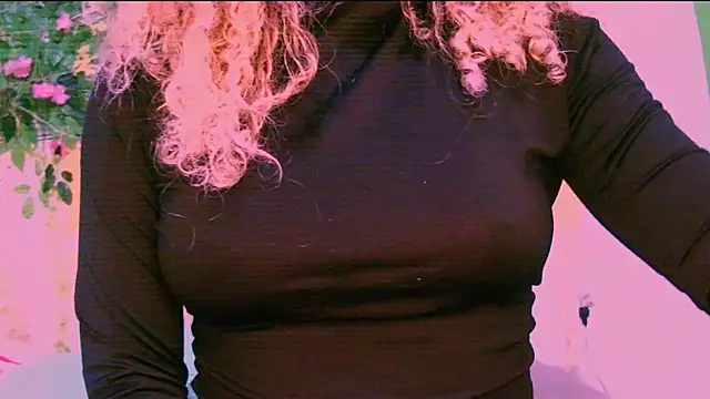 Crysrus online show from February 3, 10:15 pm