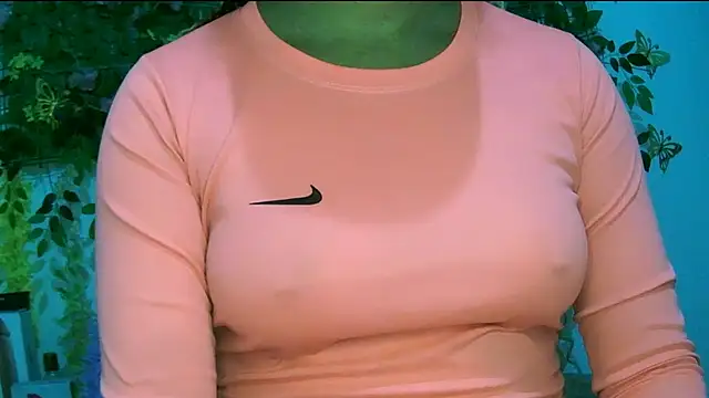 Crysrus online show from December 15, 8:47 pm