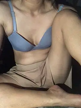 Cute lady99 online show from March 1, 10:32 pm