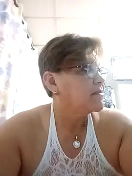 Madrastrahot69 online show from November 11, 12:05 am