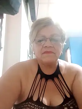 Snapshot of Madrastrahot69 chatting on September 23, 2:29 am Madrastrahot69 online show from September 23, 2:29 am