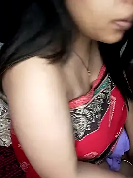 Snapshot of HEENA_022 chatting on February 18, 3:53 am HEENA 022 online show from February 18, 3:53 am
