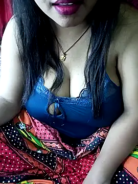 Snapshot of HEENA_022 chatting on January 29, 2:21 pm HEENA 022 online show from January 29, 2:21 pm