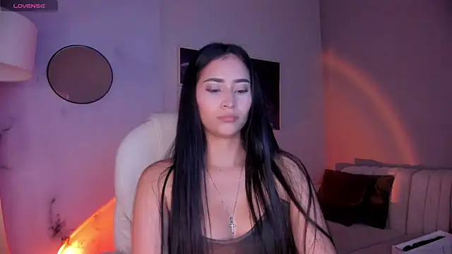 lara madisson online show from July 3, 4:52 am
