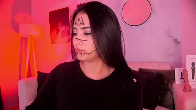 lara madisson online show from October 30, 8:34 am