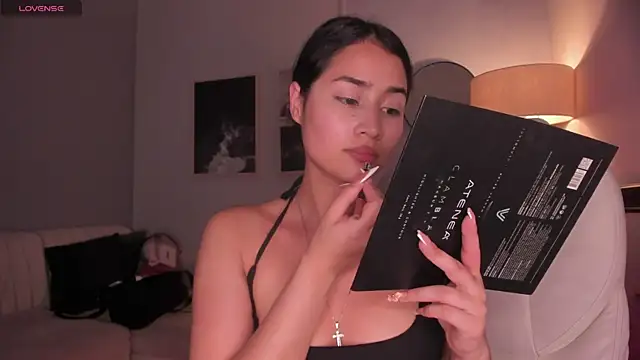 lara madisson online show from July 19, 7:17 am