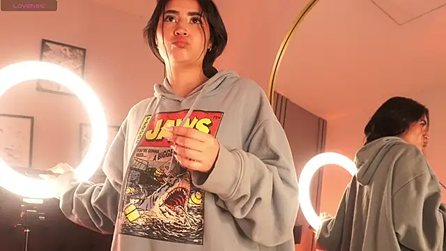 lara madisson online show from November 15, 6:28 am