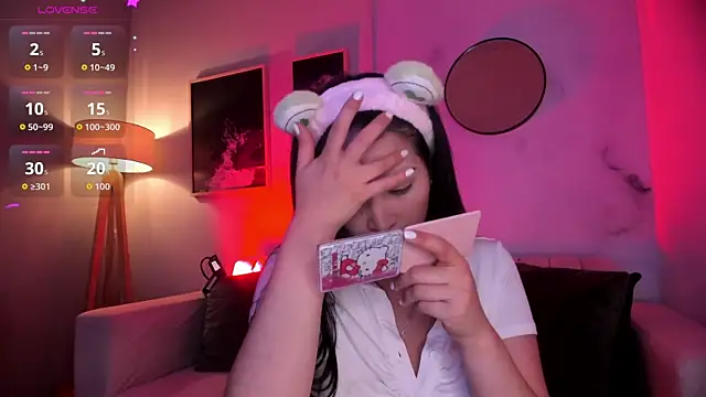 Snapshot of lara_madisson chatting on January 9, 5:14 am lara madisson online show from January 9, 5:14 am