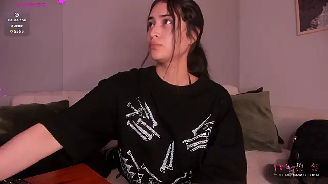 lara madisson online show from March 20, 5:52 am