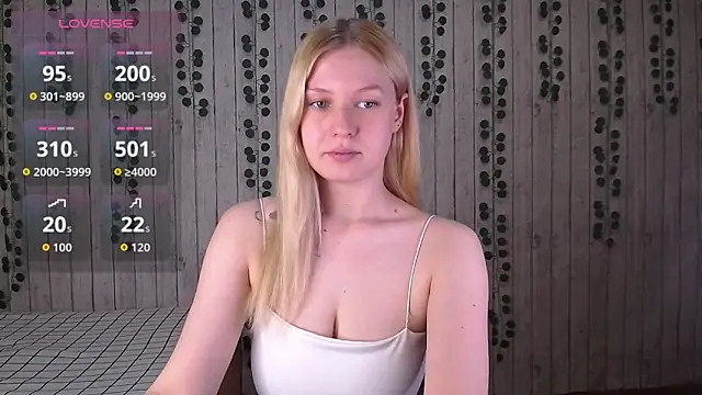 EmiliaDuchess online show from November 13, 7:34 am