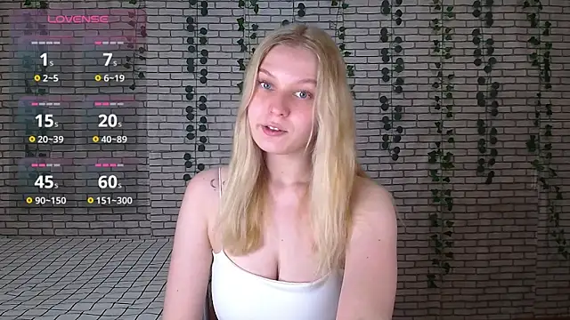 Snapshot of EmiliaDuchess chatting on September 10, 9:08 am EmiliaDuchess online show from September 10, 9:08 am