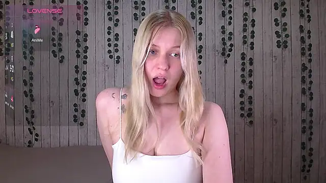 EmiliaDuchess online show from December 20, 12:19 pm