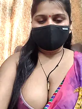 Hotty-simran online show from March 3, 4:30 am