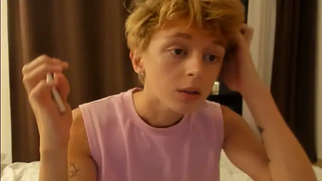 agelandreww online show from April 15, 4:44 pm