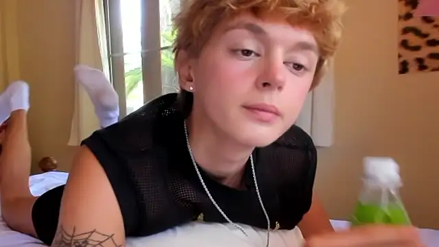 agelandreww online show from February 21, 5:42 am