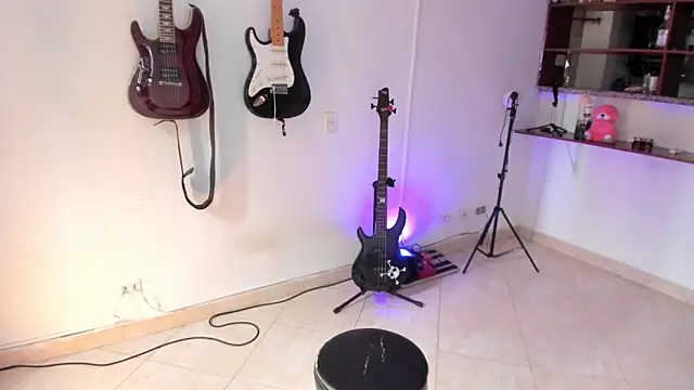 lilpervertgirl online show from March 17, 6:00 pm