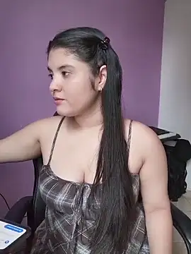 lilpervertgirl online show from April 3, 8:37 pm