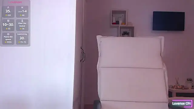 AdeleLovely online show from October 13, 5:09 am