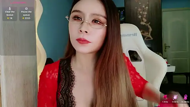 HU131452 online show from June 2, 9:37 pm