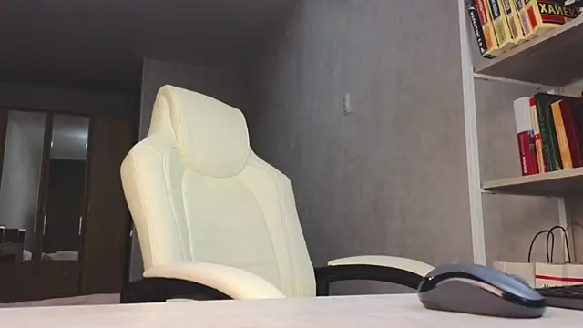 Marietta Castro online show from April 11, 3:16 pm