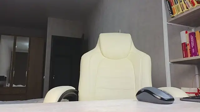 Marietta Castro online show from March 25, 4:06 pm