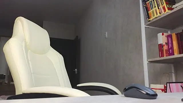 Marietta Castro online show from March 5, 4:25 pm