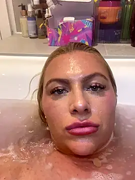 Arabellalee23 online show from January 6, 8:46 pm