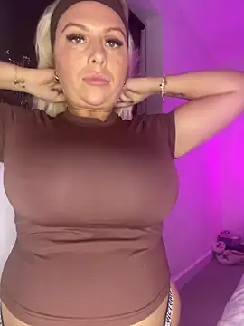 Arabellalee23 online show from January 8, 9:44 pm