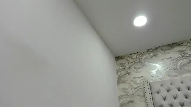 Snapshot of Kev_jenner chatting on September 20, 7:41 pm Kev jenner online show from September 20, 7:41 pm